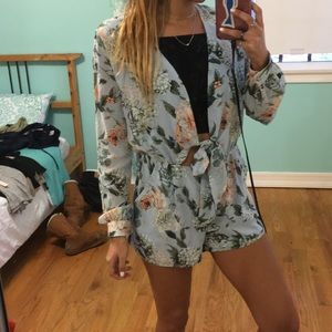 Floral Romper 🌺🌺